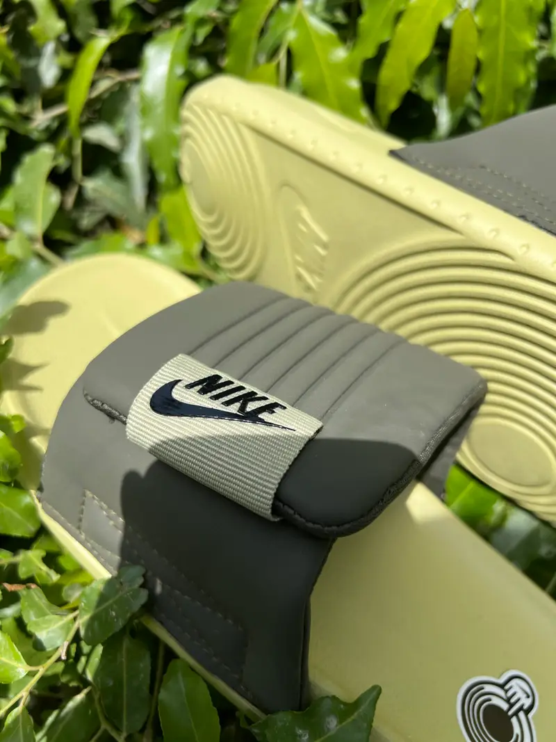 Nike Comfort Slides (Olive)