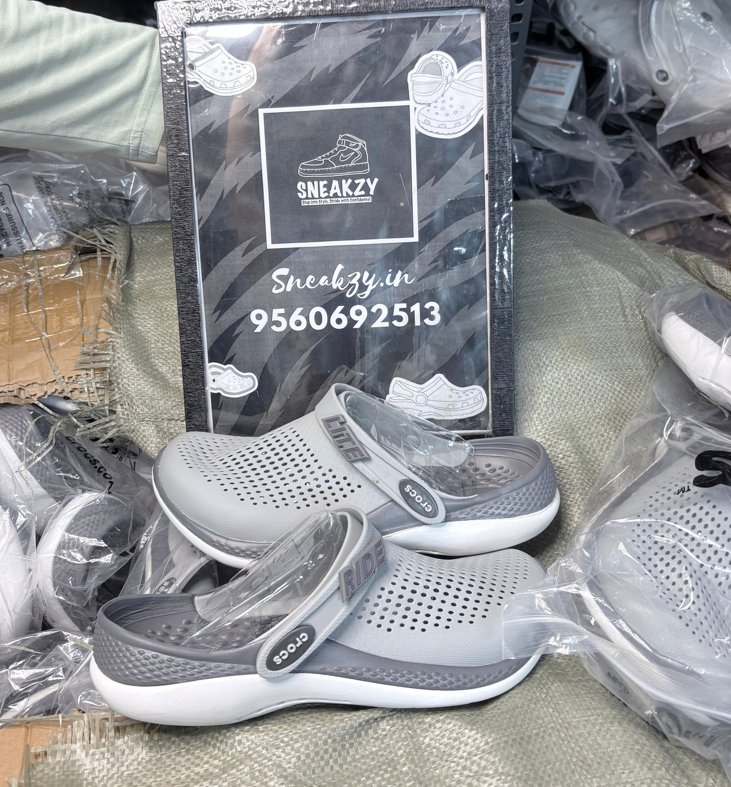 Literide Clogs (Grey)