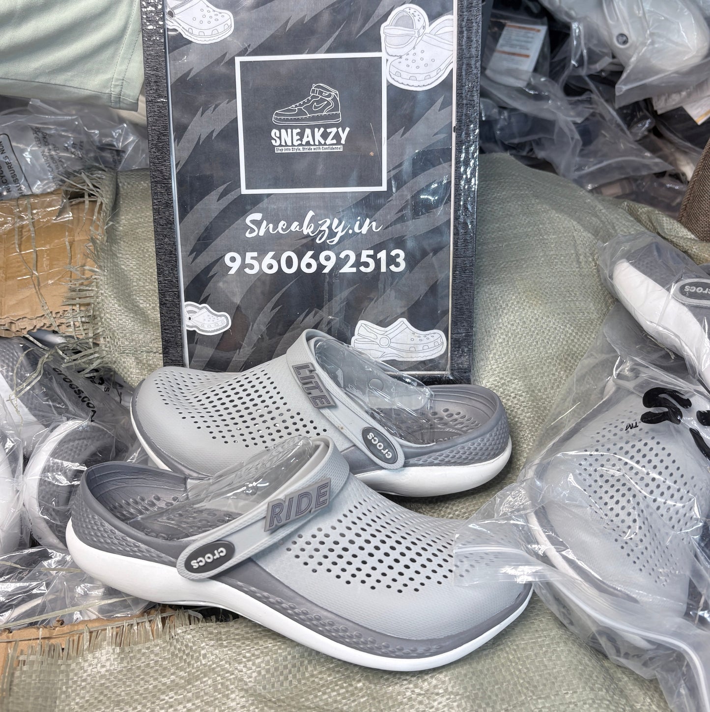 Literide Clogs (Grey)