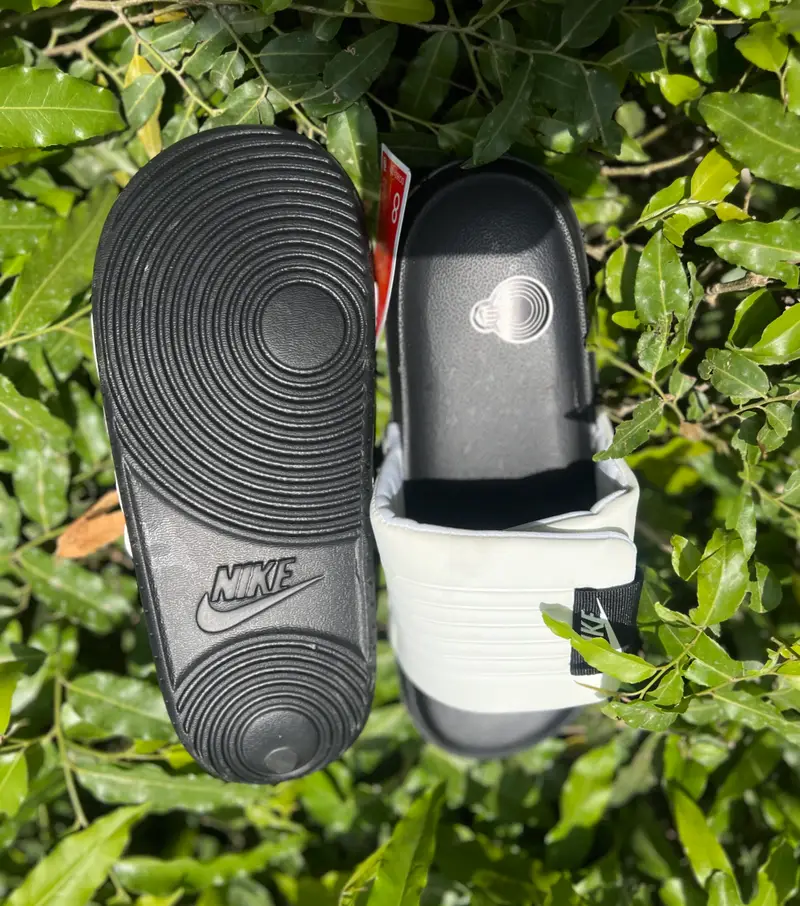 Nike Comfort Slides (White)