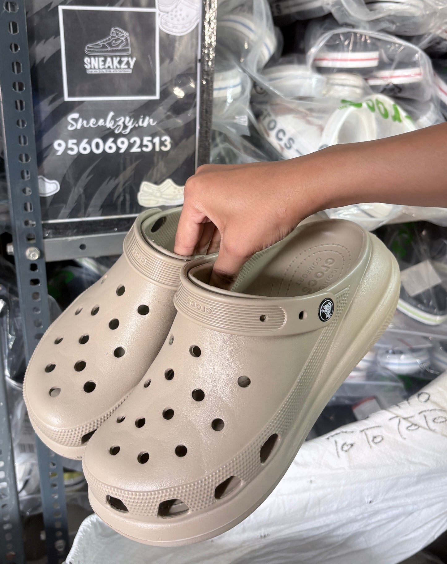 Crush Clogs (Brown)