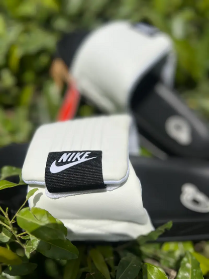 Nike Comfort Slides (White)