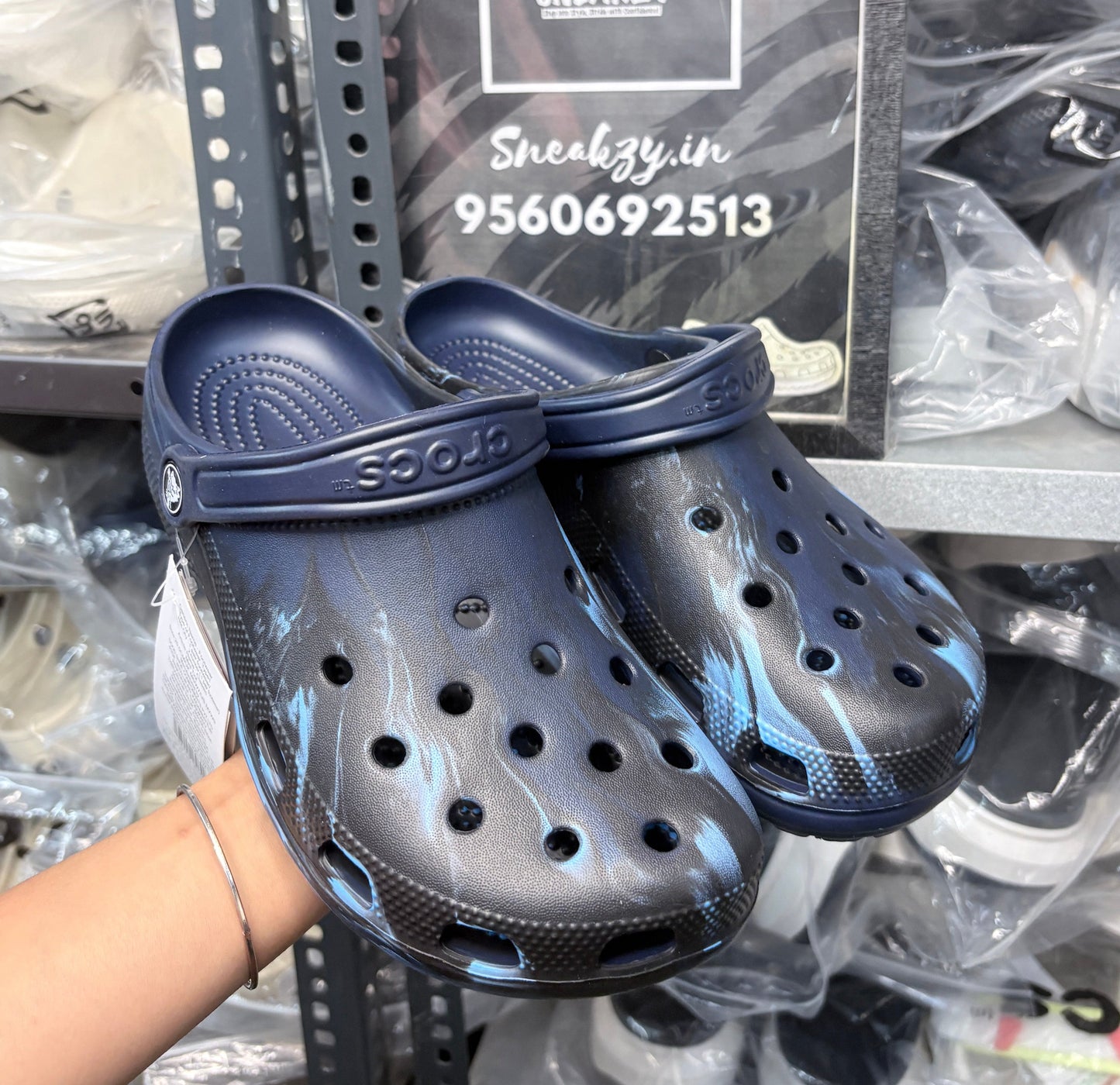 Classic clogs (Electric Blue)