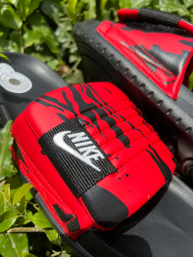 Nike Comfort Slides (Printed Red/Black)